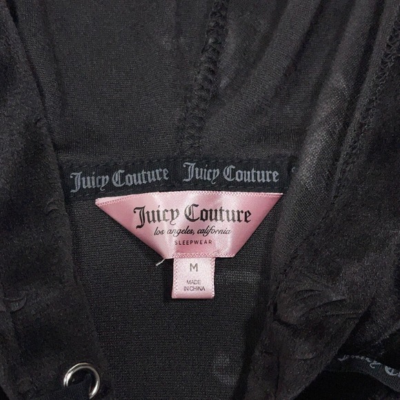 Juicy Couture Black Velour Logo Cropped Hoodie Size Medium Y2K Style - Picture 3 of 13